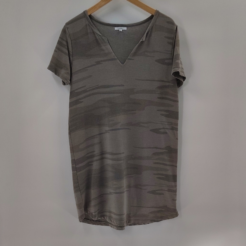 Z Supply T Shirt Dress Size Large Green Camo Print Short Sleeve V Neck Stretch